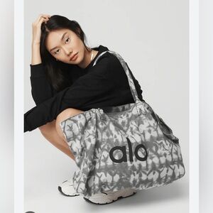 ALO Iconic Shopper Tote bag